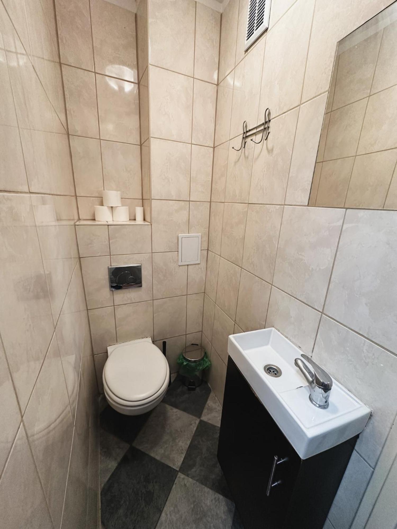 Kwadrat B&B Spiechowicza Жешув Экстерьер фото
